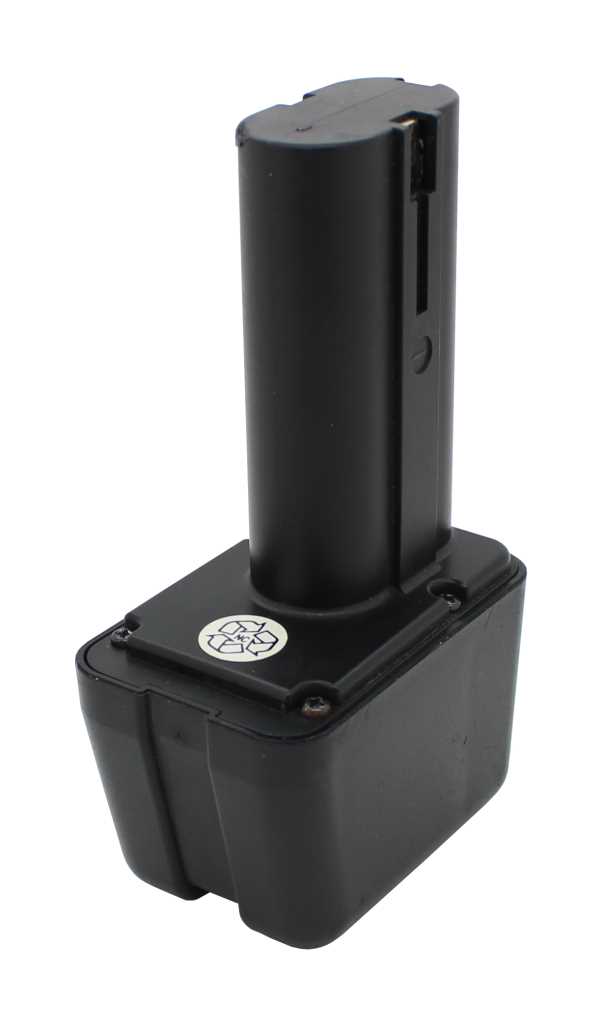 Schwarzer Akku-Pack mit hohem Steckschaft und Recycling-Symbol, freigestellt vor weißem Hintergrund