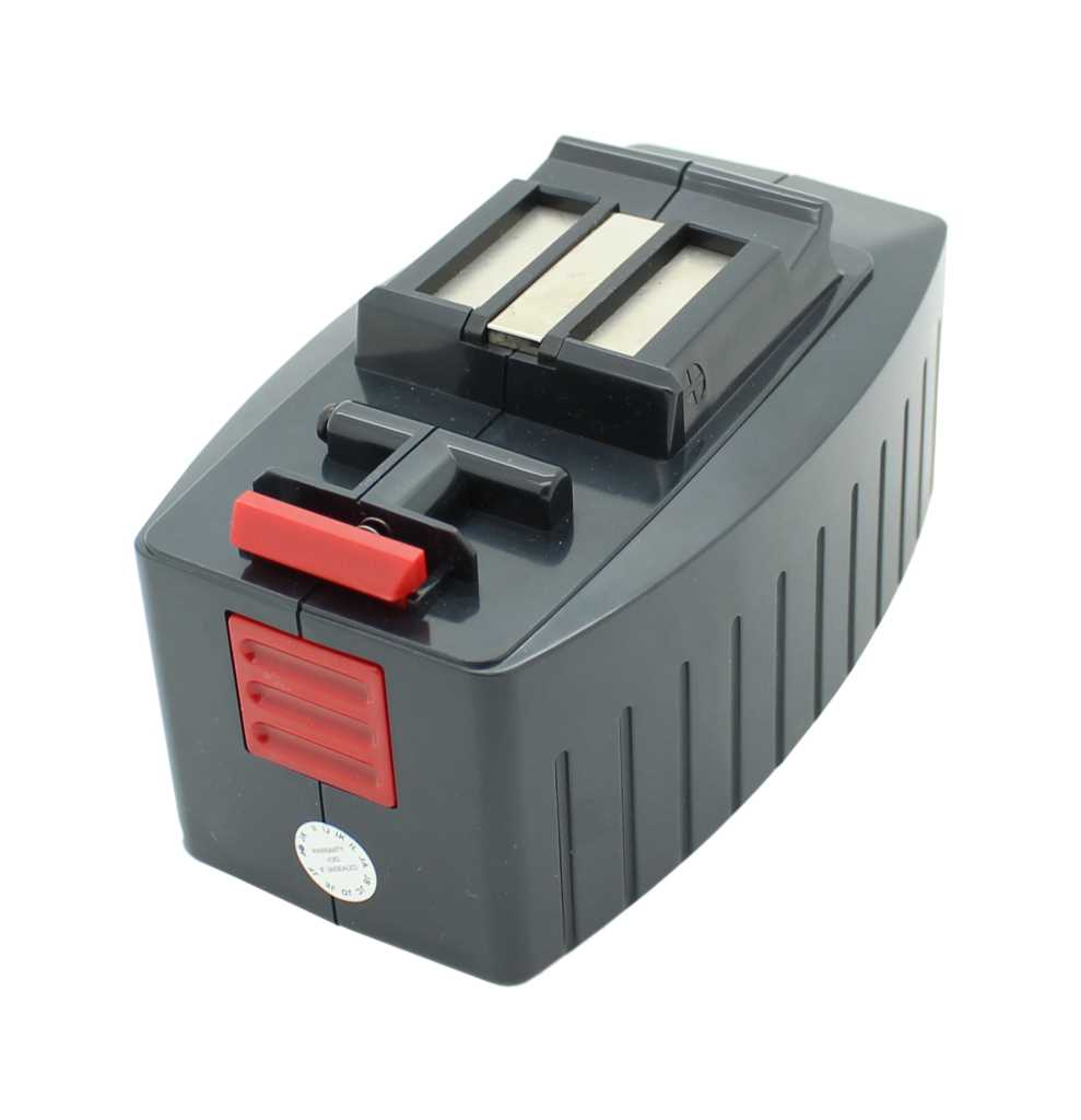 Schwarzer Akku-Pack mit roten Entriegelungstasten und Metallkontakten auf der Oberseite, schräg von vorn gezeigt